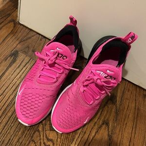 Nike Fuchsia 270’s